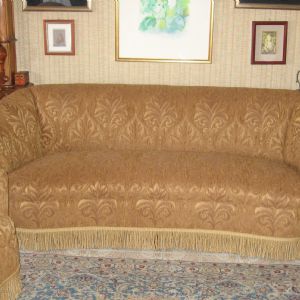 Lavorazione tappezzeria divano con lavorazione tradizionale classica